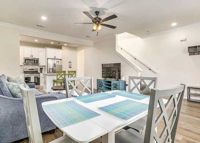 Downtown Sea Escape Iii Apartment