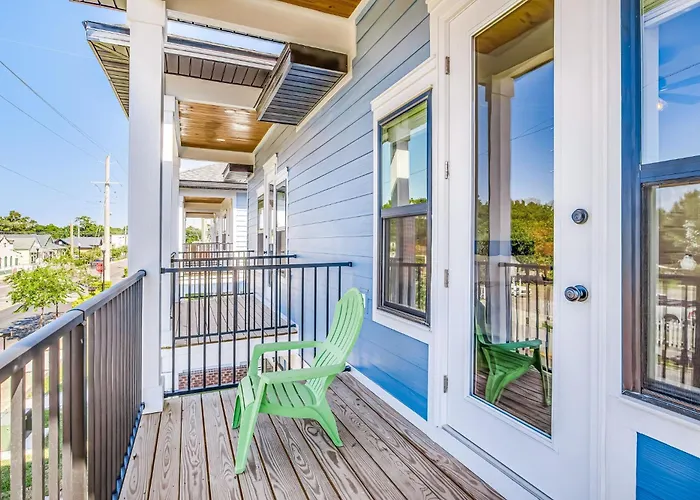 Apartment Downtown Sea Escape Iii