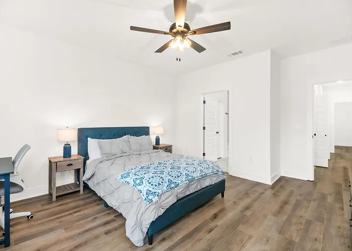 Apartment Downtown Sea Escape Iii